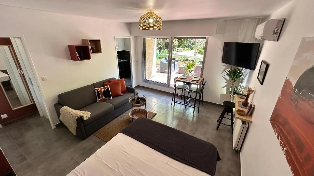 Les Appartements D'Edmond Rome Favier Marseille